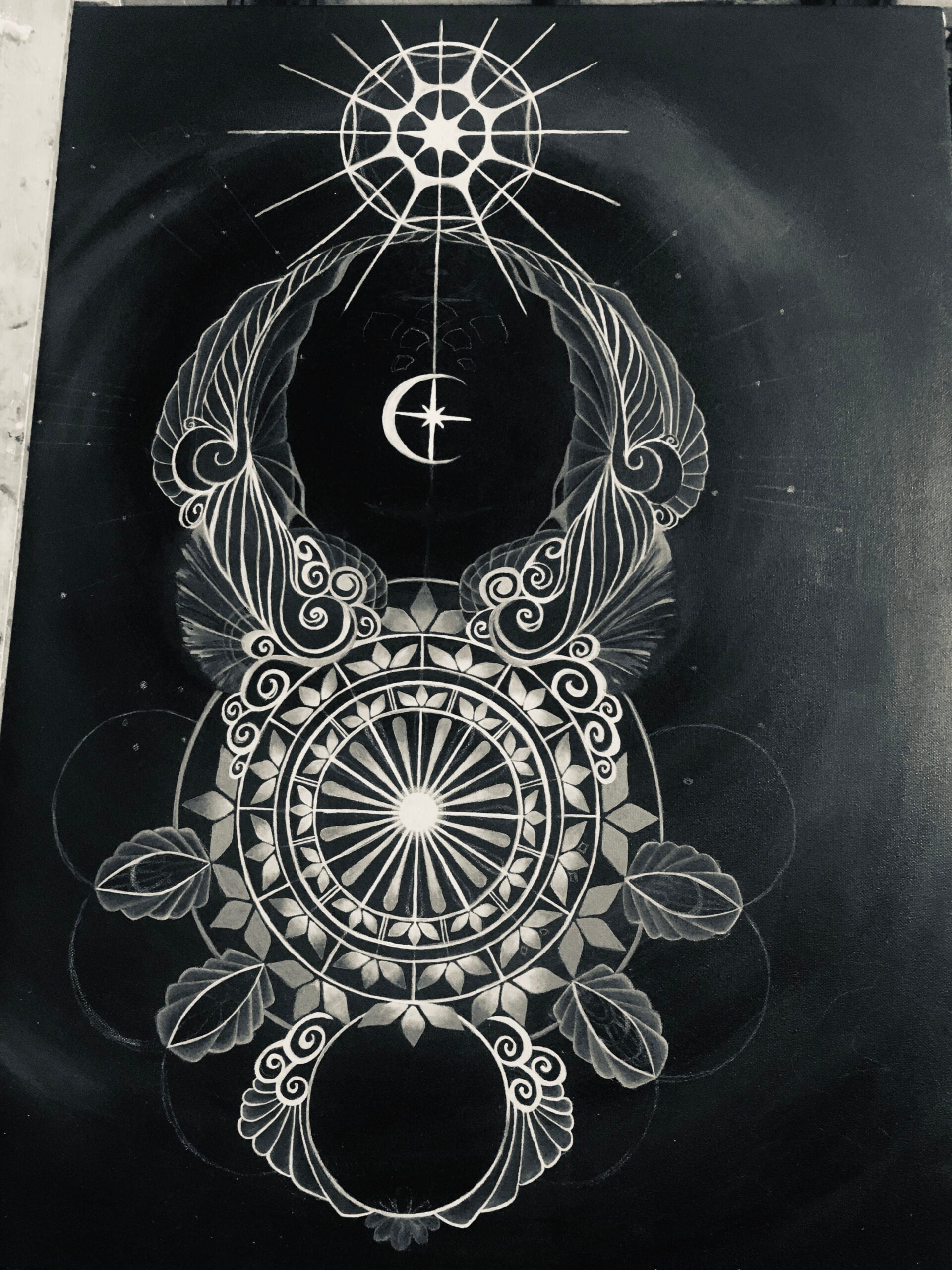 Œuvre noire et géométrique de Claudia Sicotte
